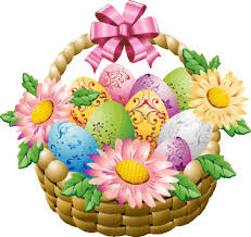 Piękny koszyk z pisankami i kwiatami